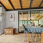 2 Bedroom Beautiful In * Eskebjerg