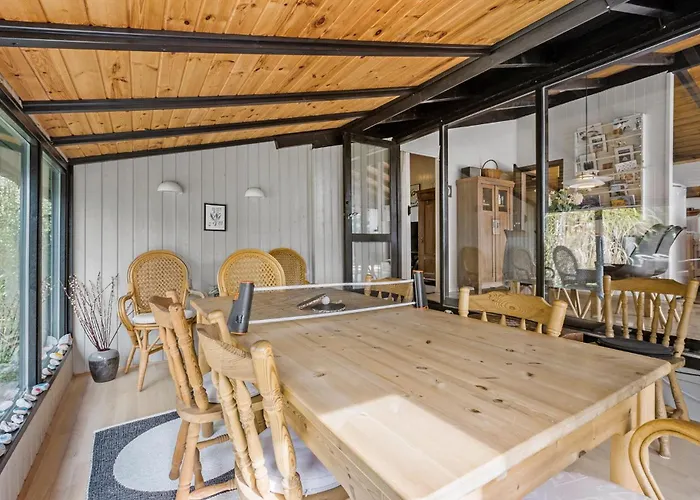 Semesterbostad 2 Bedroom Beautiful In *