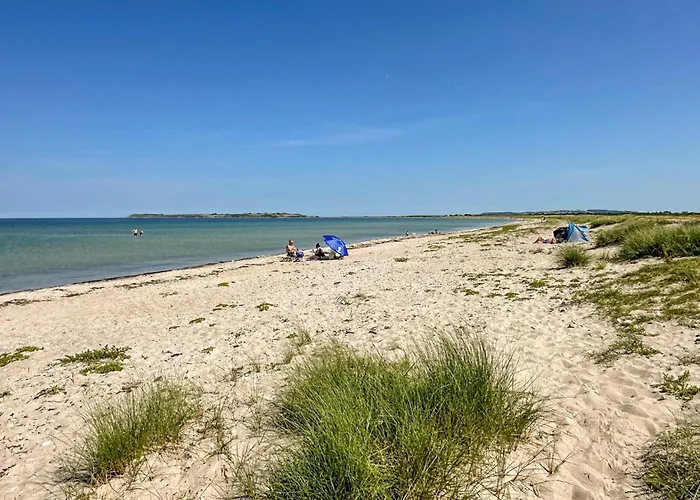 2 Bedroom Beautiful In * Eskebjerg
